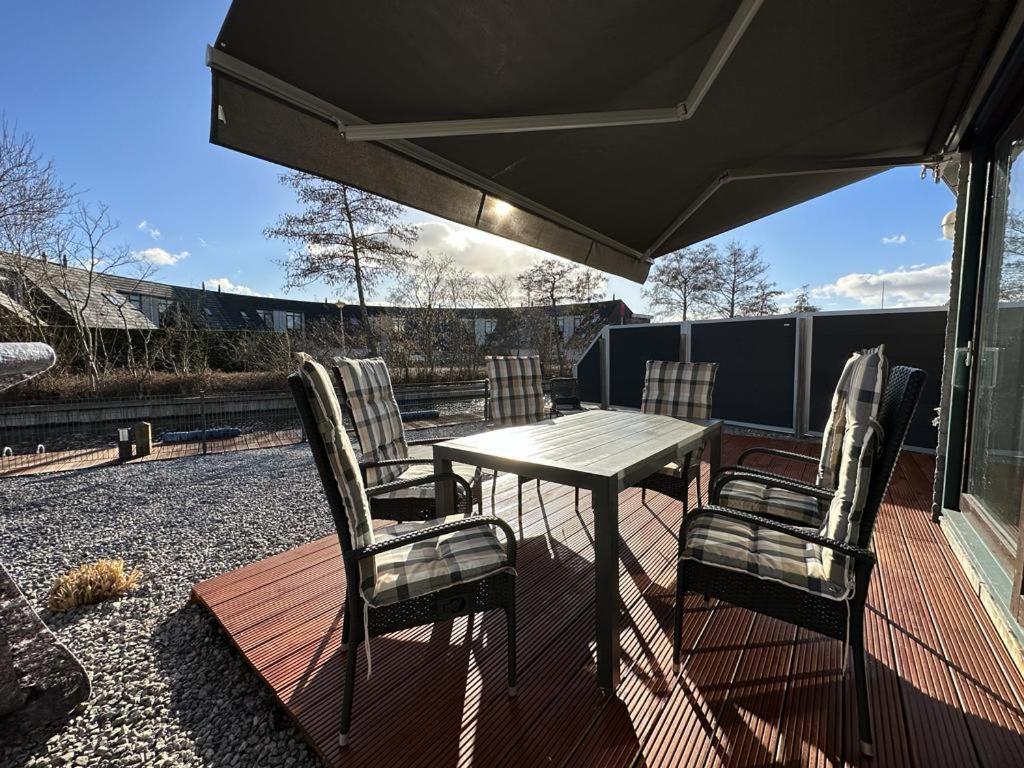 Ferienhaus Am Wasser Lemmer 136 Neu Renoviert Esterno foto