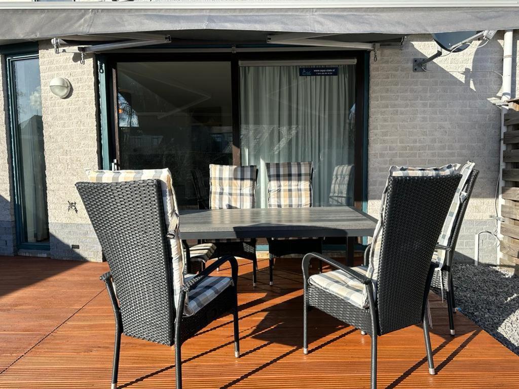Ferienhaus Am Wasser Lemmer 136 Neu Renoviert Esterno foto